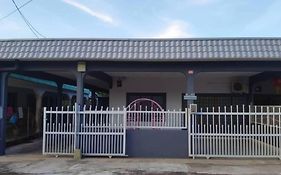 Mersing Spacious 3Bedroom With Free Parking Space